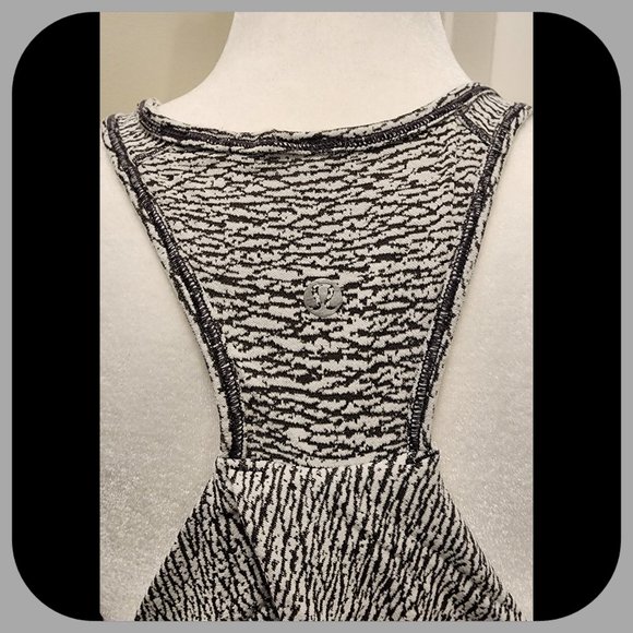 LULULEMON || Swing Racerback Tank Top - Picture 4 of 5